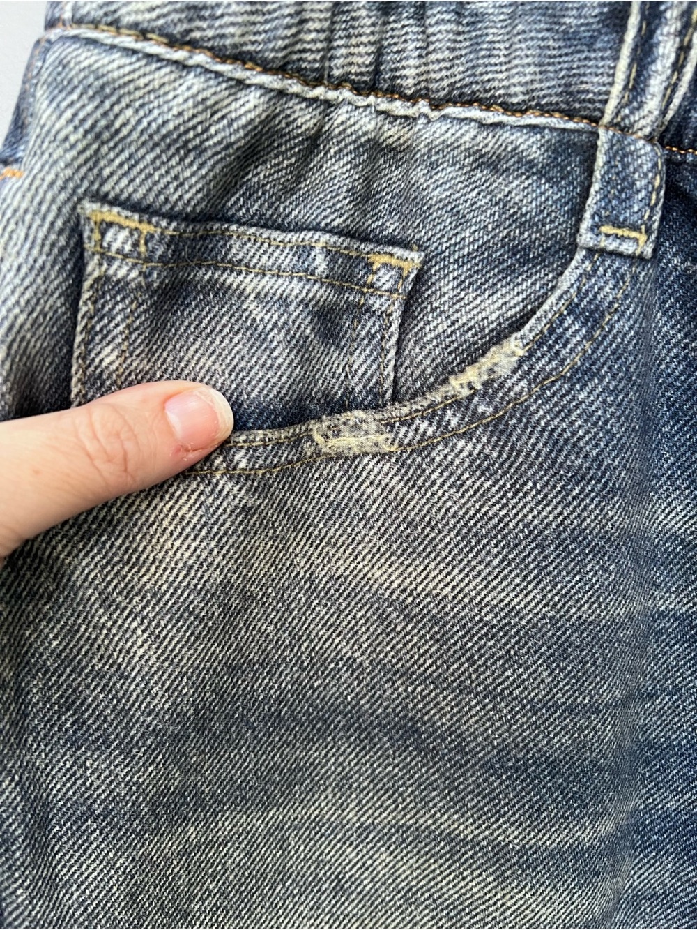 Halara Viral Sweatpants Jeans - Picture 4 of 5